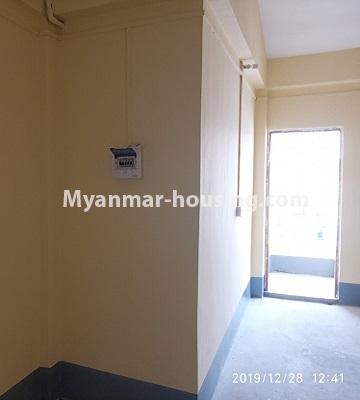 缅甸房地产 - 出售物件 - No.3425 - New building top floor for sale in Sanchaung! - anothe view of front side