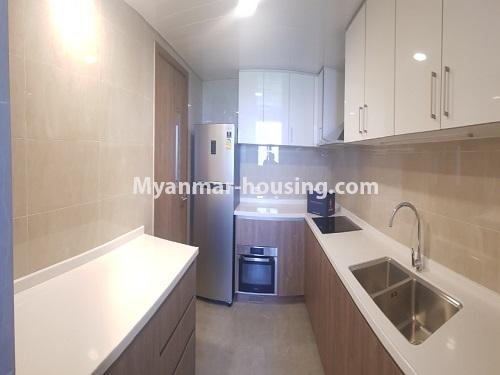 ミャンマー不動産 - 売り物件 - No.3441 - 2BHK Room in The Central Condominium for sale in Yankin! - kitchen view