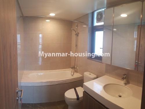 ミャンマー不動産 - 売り物件 - No.3441 - 2BHK Room in The Central Condominium for sale in Yankin! - another bathroom view