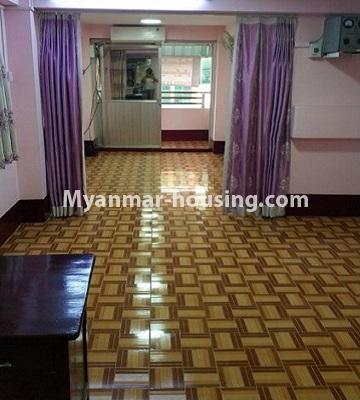 မြန်မာအိမ်ခြံမြေ - ရောင်းမည် property - No.3452 - သာကေတတွင် ပထမထပ် တိုက်ခန်းရောင်းရန် ရှိသည်။ - another view of hall