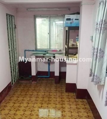 မြန်မာအိမ်ခြံမြေ - ရောင်းမည် property - No.3452 - သာကေတတွင် ပထမထပ် တိုက်ခန်းရောင်းရန် ရှိသည်။ - kitchen view