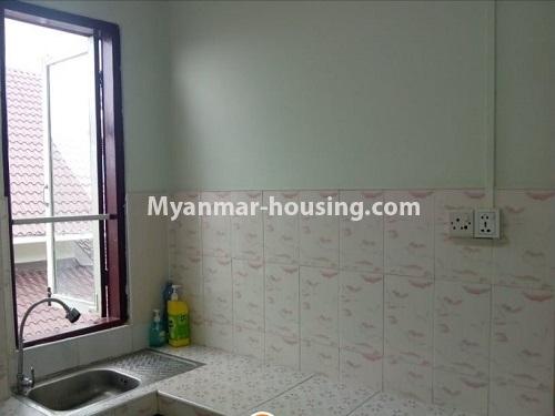 ミャンマー不動産 - 売り物件 - No.3455 - Fourth floor 3BHK Apartment room for sale near Laydaunkkan Road, Thin Gann Gyun! - kitchen view