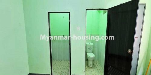 缅甸房地产 - 出售物件 - No.3485 - First Floor Condo Room for Sale near Sein Gay Har Shopping Mall, Hlaing! - bathroom and toilet