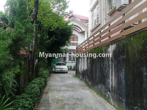 Myanmar real estate - for sale property - No.3499 - Landed House with a very central location for Sale in Kamaryut! - road