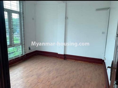 ミャンマー不動産 - 売り物件 - No.3508 - Four Bedroom Apartment for sale in Highway Complex, Kamaryut! - another bedroom 