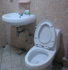 shared space - Toilet